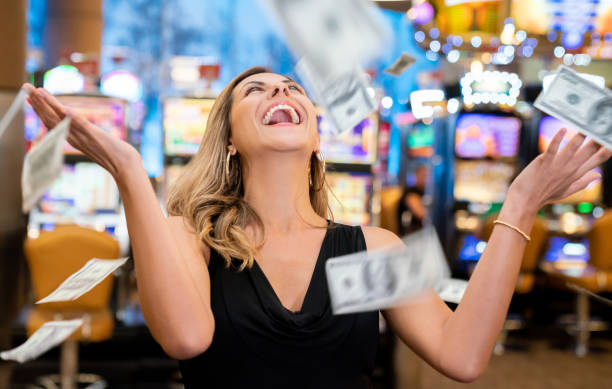 Bigger Bass Bonanza slot game interface on paito tw platform